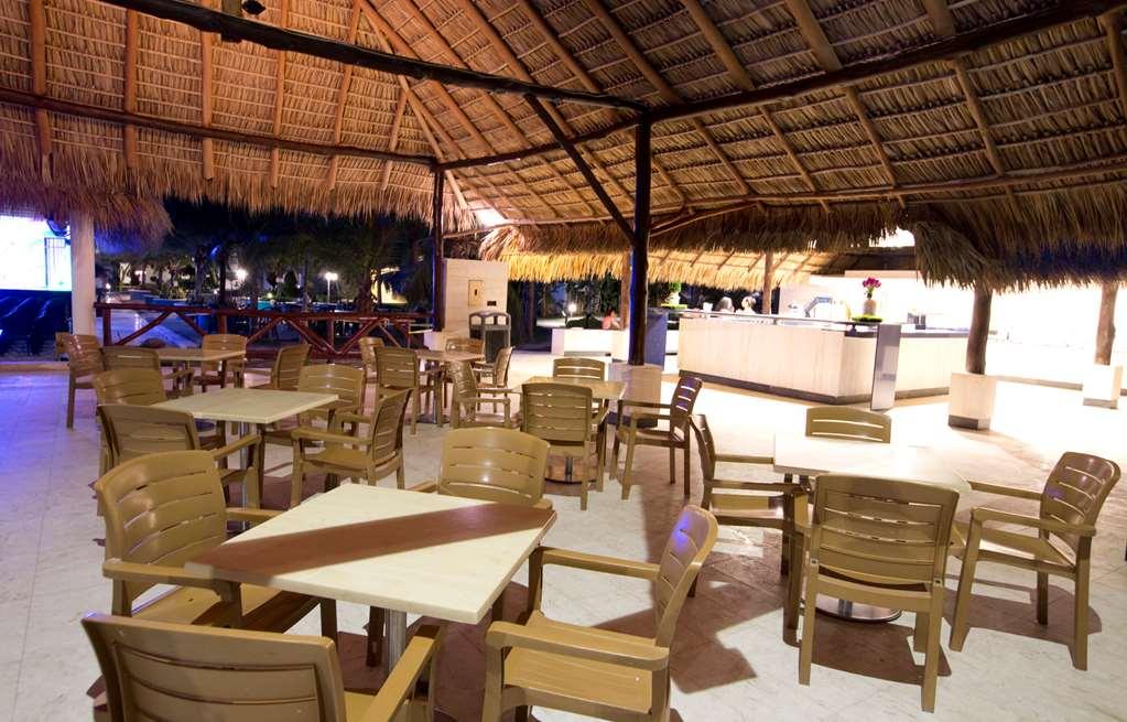 Playa Blanca Beach Resort Restaurante foto